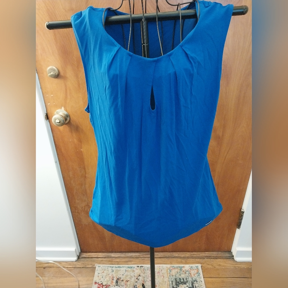Vince Camuto NWT Sleeveless Top. Size XL
